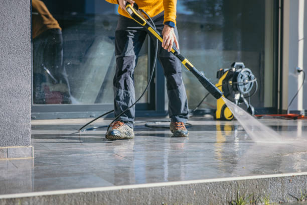 Why Choose Our Certified Pressure Washing Experts for Your Project Needs in Albany, KY?